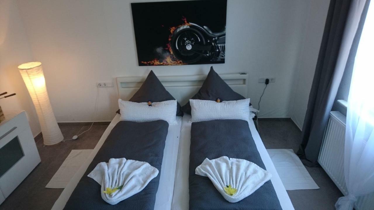 Moderne Wohnung ラドルフツェル・アム・ボーデンゼー エクステリア 写真